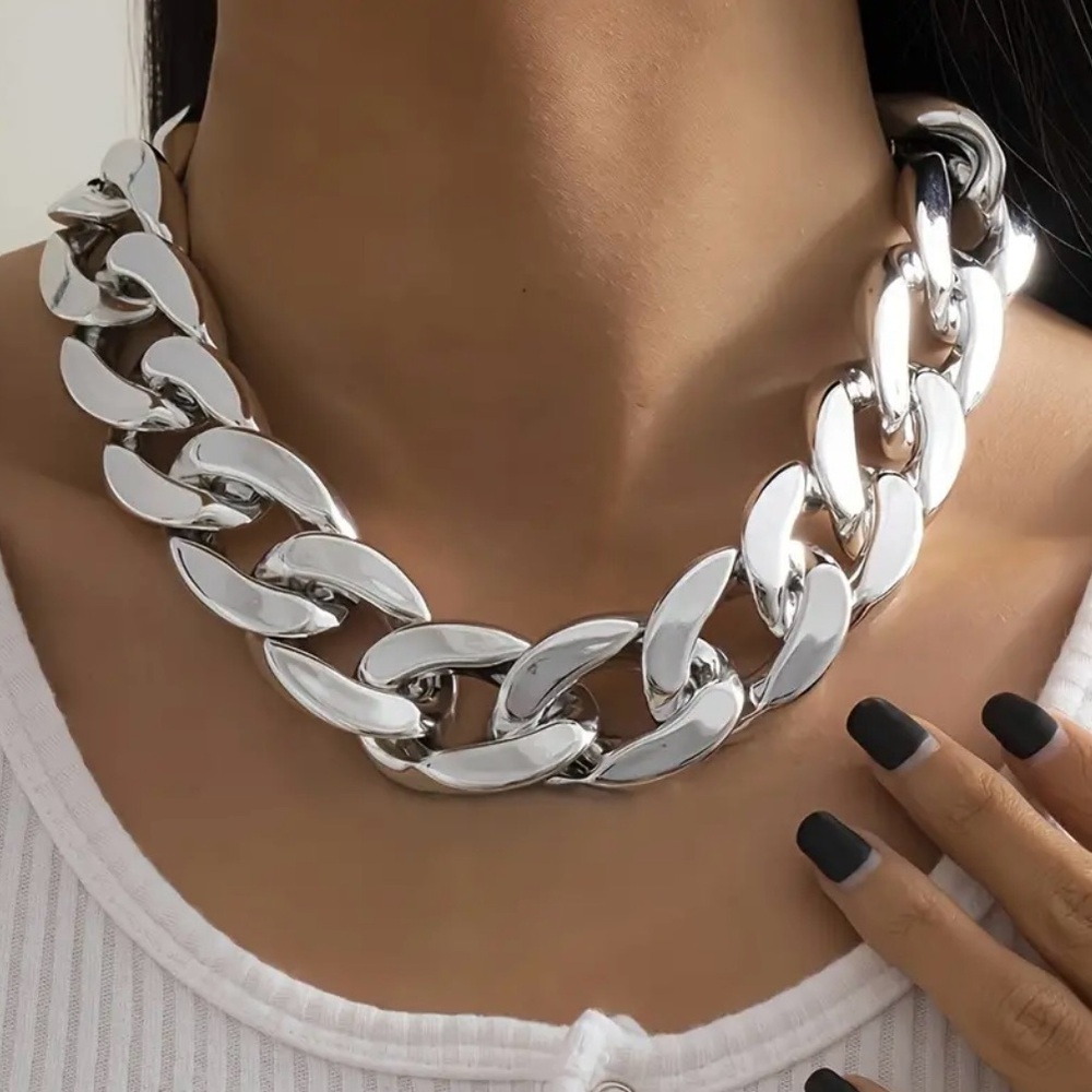 Elegant Silver-tone Chain Necklace